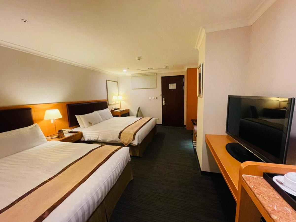 Fuward Hotel Tajnan Kültér fotó