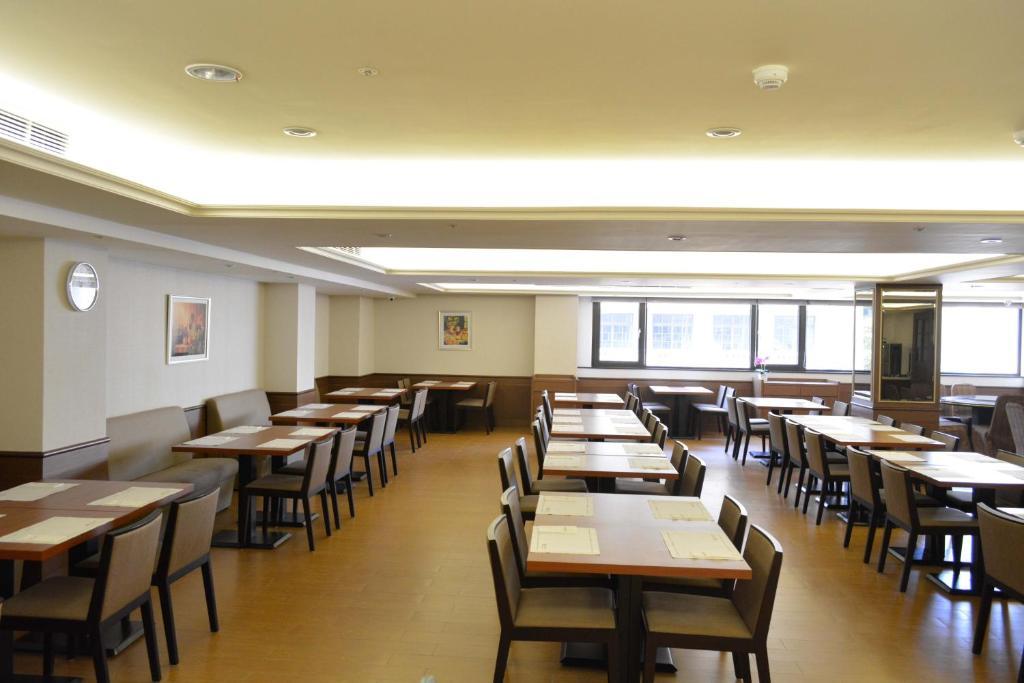 Fuward Hotel Tajnan Kültér fotó